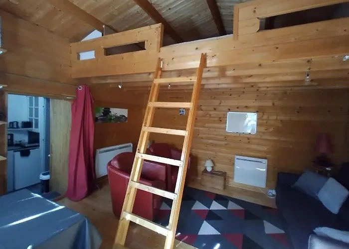 Independant Proche Centre לה מאנש