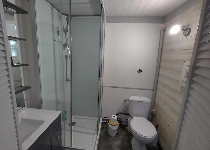 Independant Proche Centre * לה מאנש